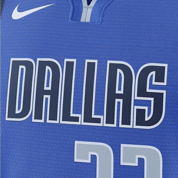 Dallas Mavericks Doncic Icon Edition 2022/23 NBA Swingman Jersey Game Royal - Picture 2 of 11